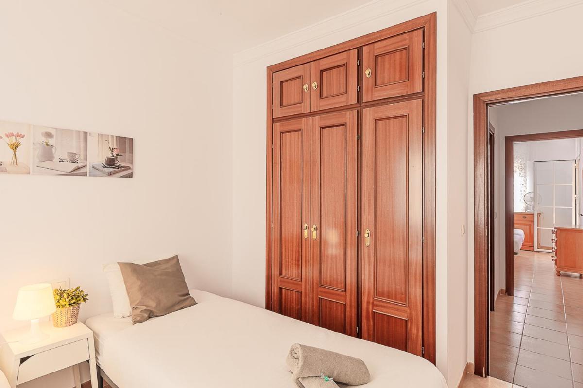 Andaluz Apartments Toboso Nerja Bagian luar foto