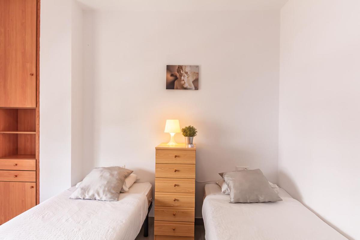 Andaluz Apartments Toboso Nerja Bagian luar foto