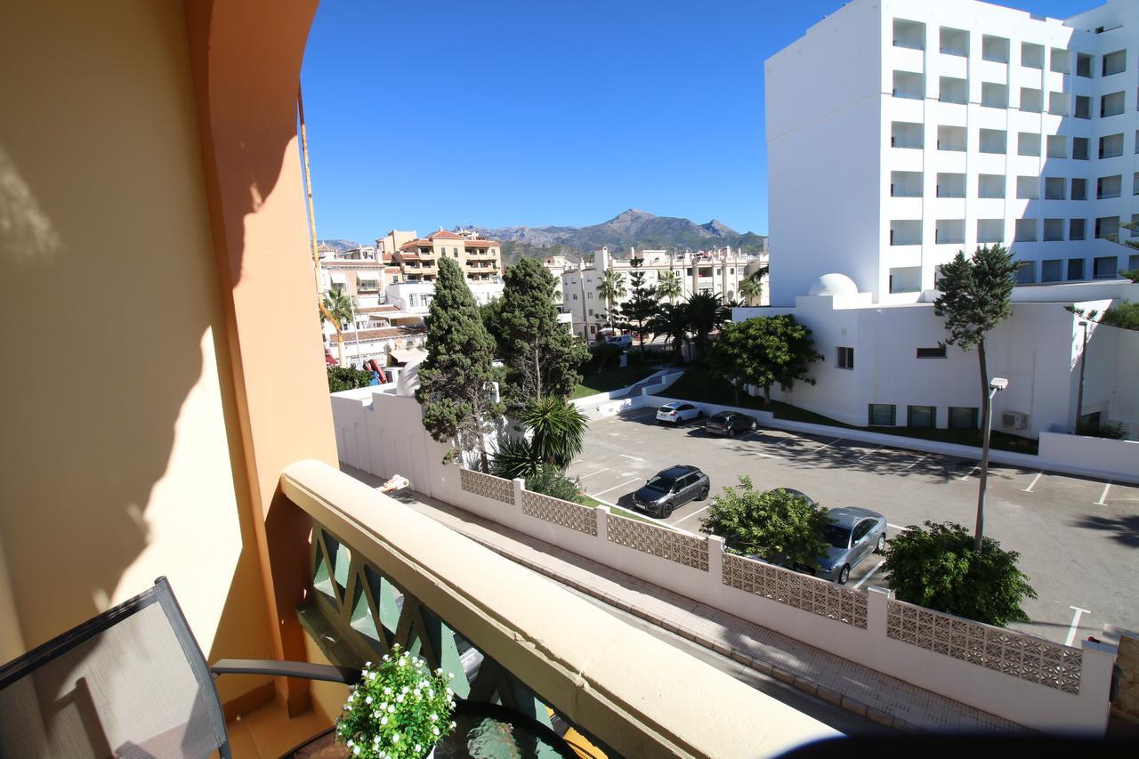 Andaluz Apartments Toboso Nerja Bagian luar foto